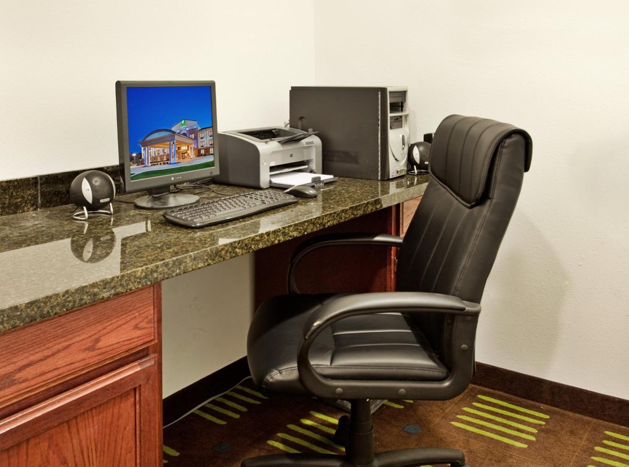 Holiday Inn Express Hotel & Suites St. Charles By Ihg Saint Charles Buitenkant foto