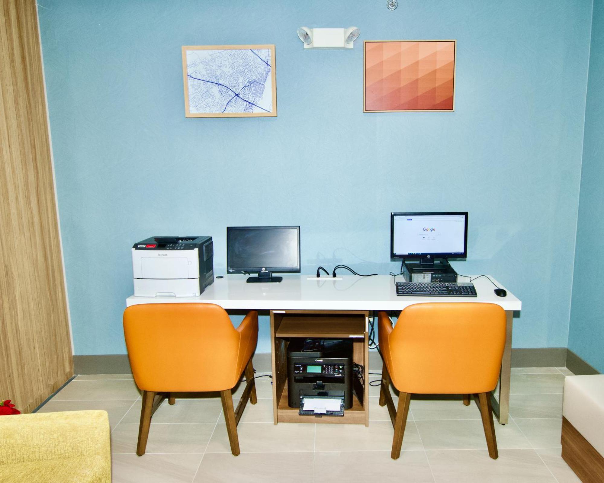Holiday Inn Express Hotel & Suites St. Charles By Ihg Saint Charles Buitenkant foto