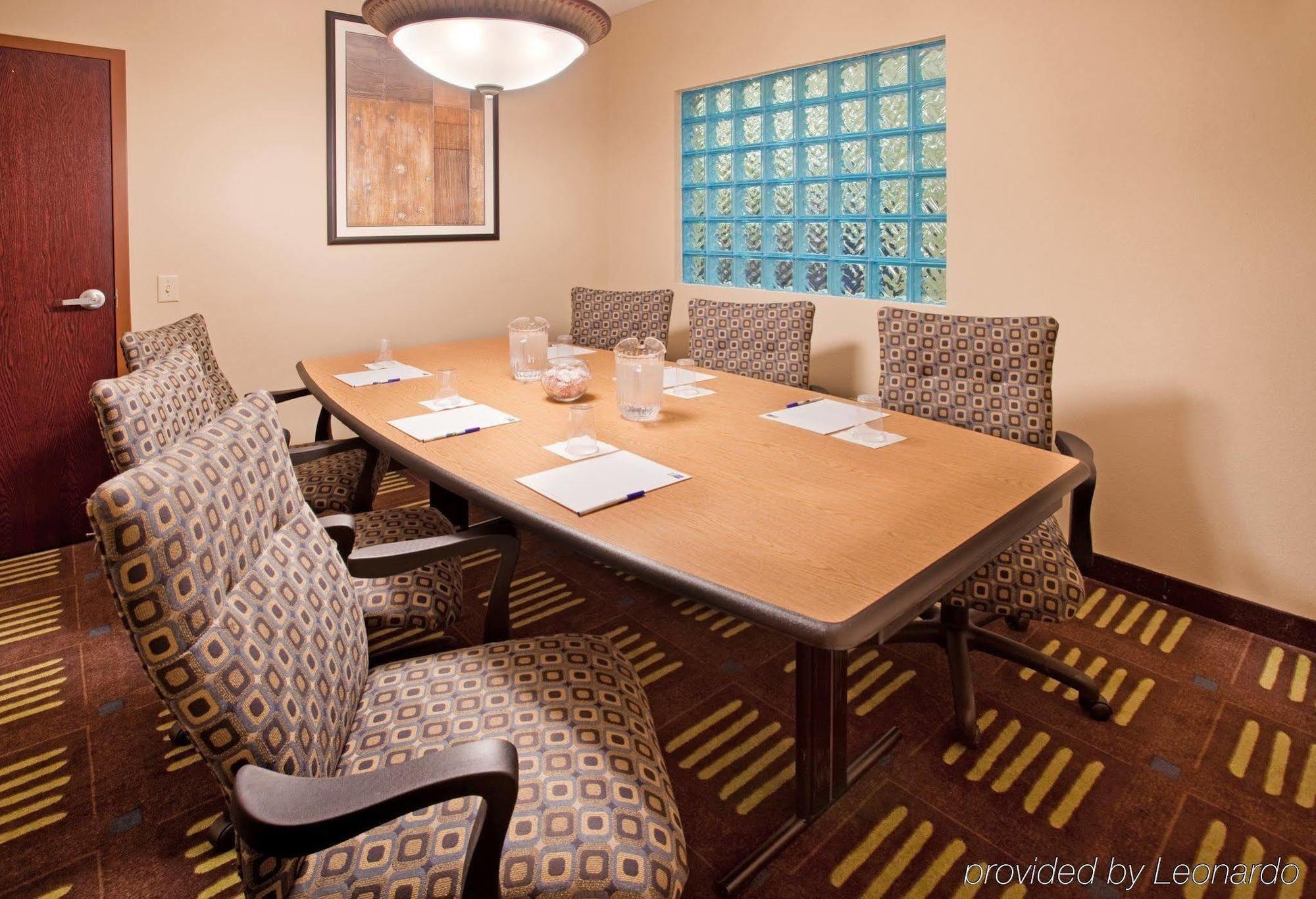 Holiday Inn Express Hotel & Suites St. Charles By Ihg Saint Charles Faciliteiten foto